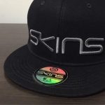 SKINS アクティブ スパン キャップ